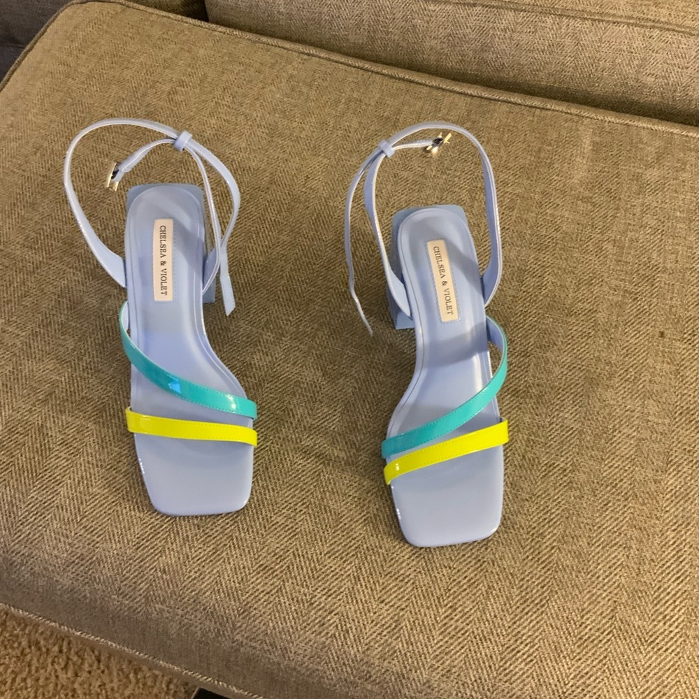 Chelsea & Violet, Holli Patent Color Block New without Tag